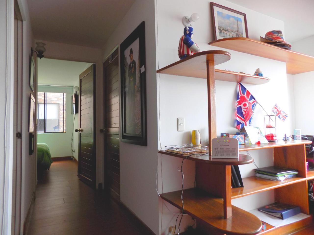 Room And Private Bathroom At Chapinero Alto Bogota Bagian luar foto